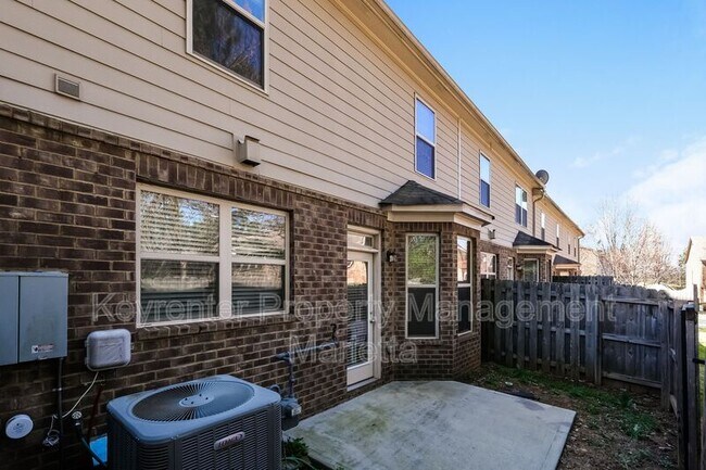 Building Photo - 1973 Brightleaf Way