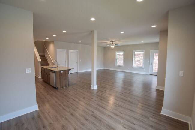 Building Photo - NOW LEASING