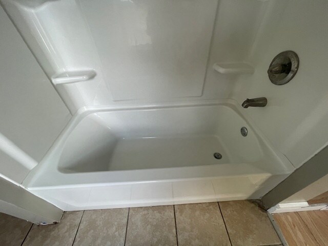 Building Photo - 422 Studebaker St