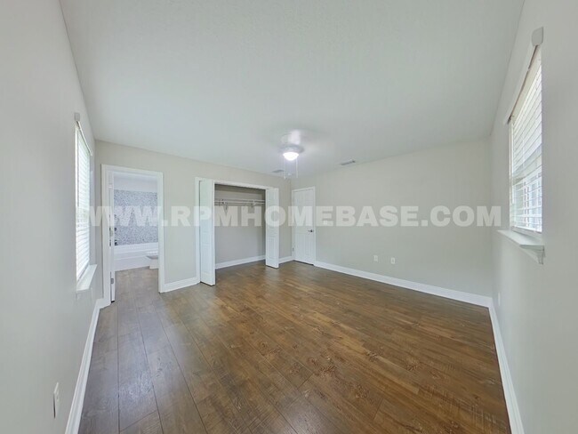 Building Photo - 147 Gillis Dr