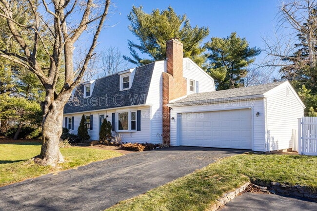 Building Photo - 42 Valley View Ln