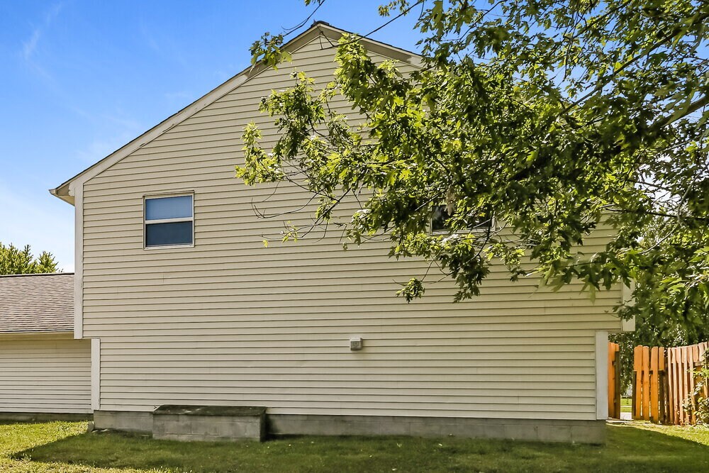 Building Photo - 5744 Morningstar Dr