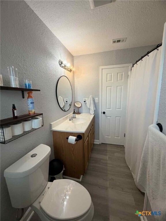 Building Photo - 7255 Woodlake Cir