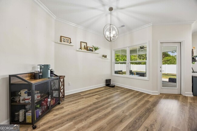 Building Photo - 152 Verano St