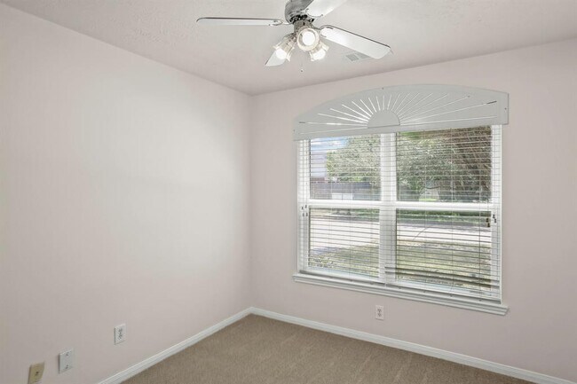 Building Photo - 3314 Foursome Ln
