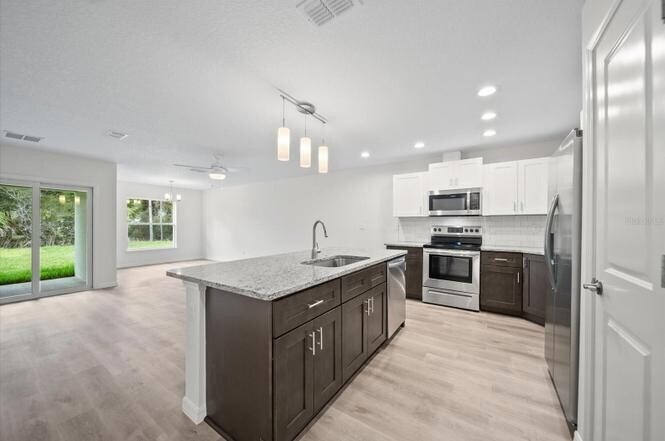 Building Photo - 59 Wellstream Ln