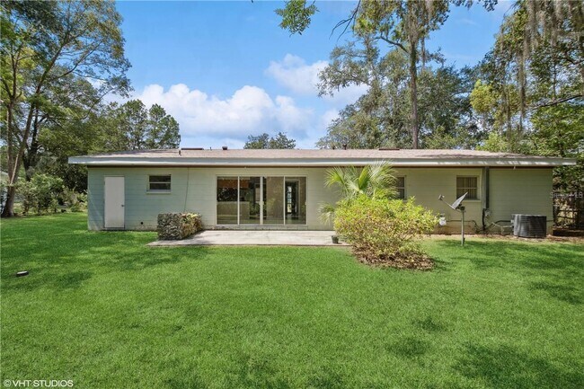 Building Photo - Well Kept Home in Madison Park - SUBLEASE