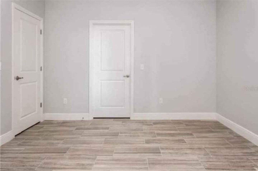 Building Photo - 1120 Dartford Dr