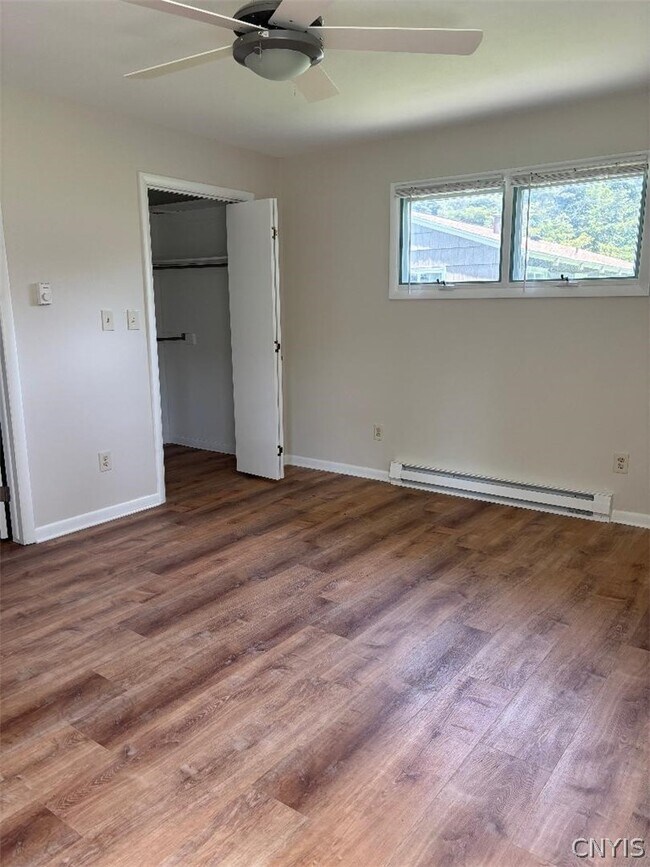 Building Photo - 110 Brentwood Dr