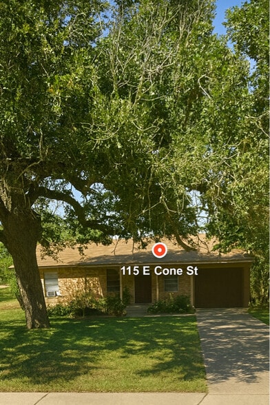 Building Photo - 115 E Cone St