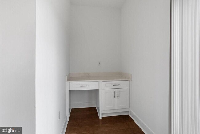 Building Photo - 136 ADA Hightower Ave