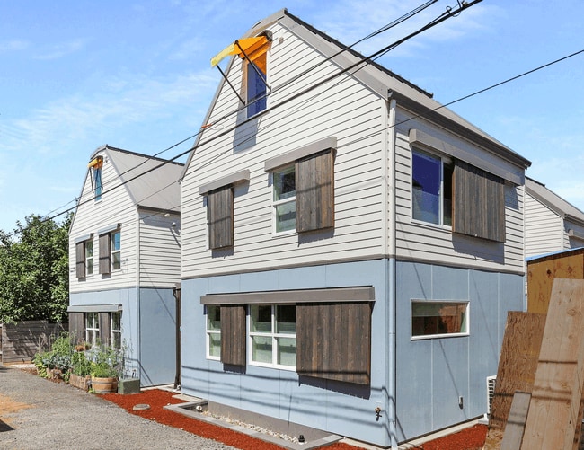 Building Photo - 45 W 27th Ave