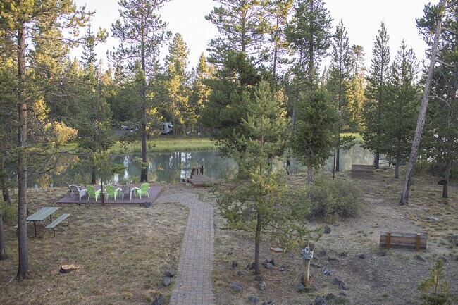 Building Photo - Furnished Seasonal Rental Through May 31, 2026