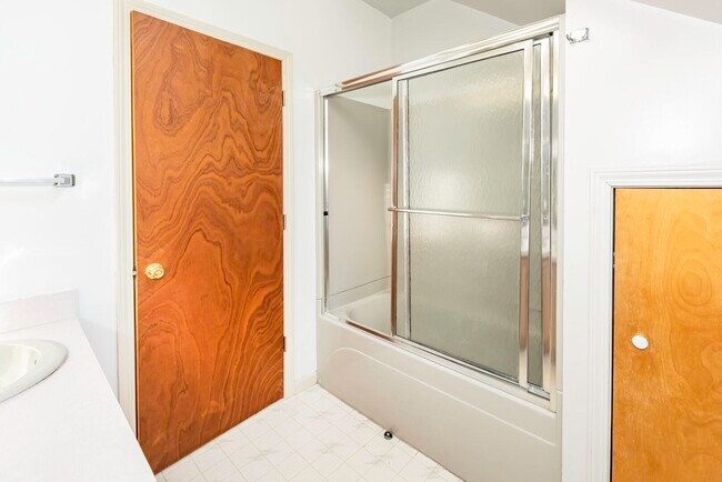 Building Photo - 1616 Morton Ave