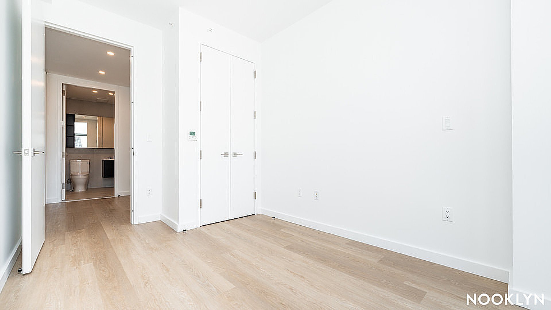 Building Photo - 527 Grand Ave