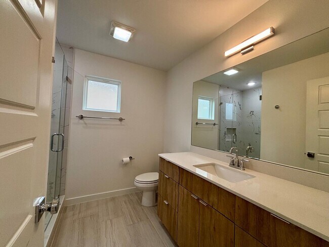 Building Photo - 510 Deer Path Lp