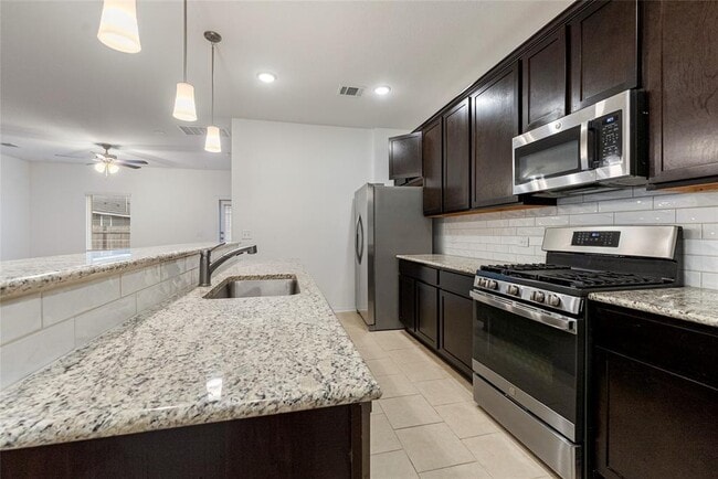 Building Photo - 149 Biscayne Dr
