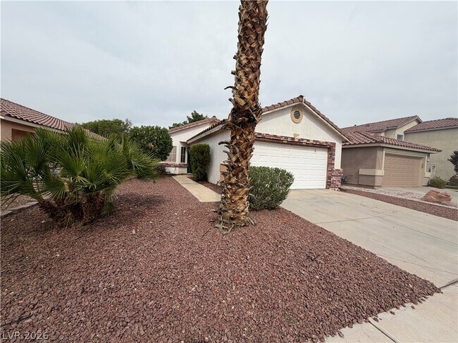 Building Photo - 5905 Silver Heights St
