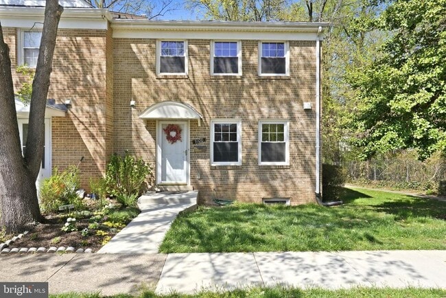 Building Photo - 9100 Omar Ct