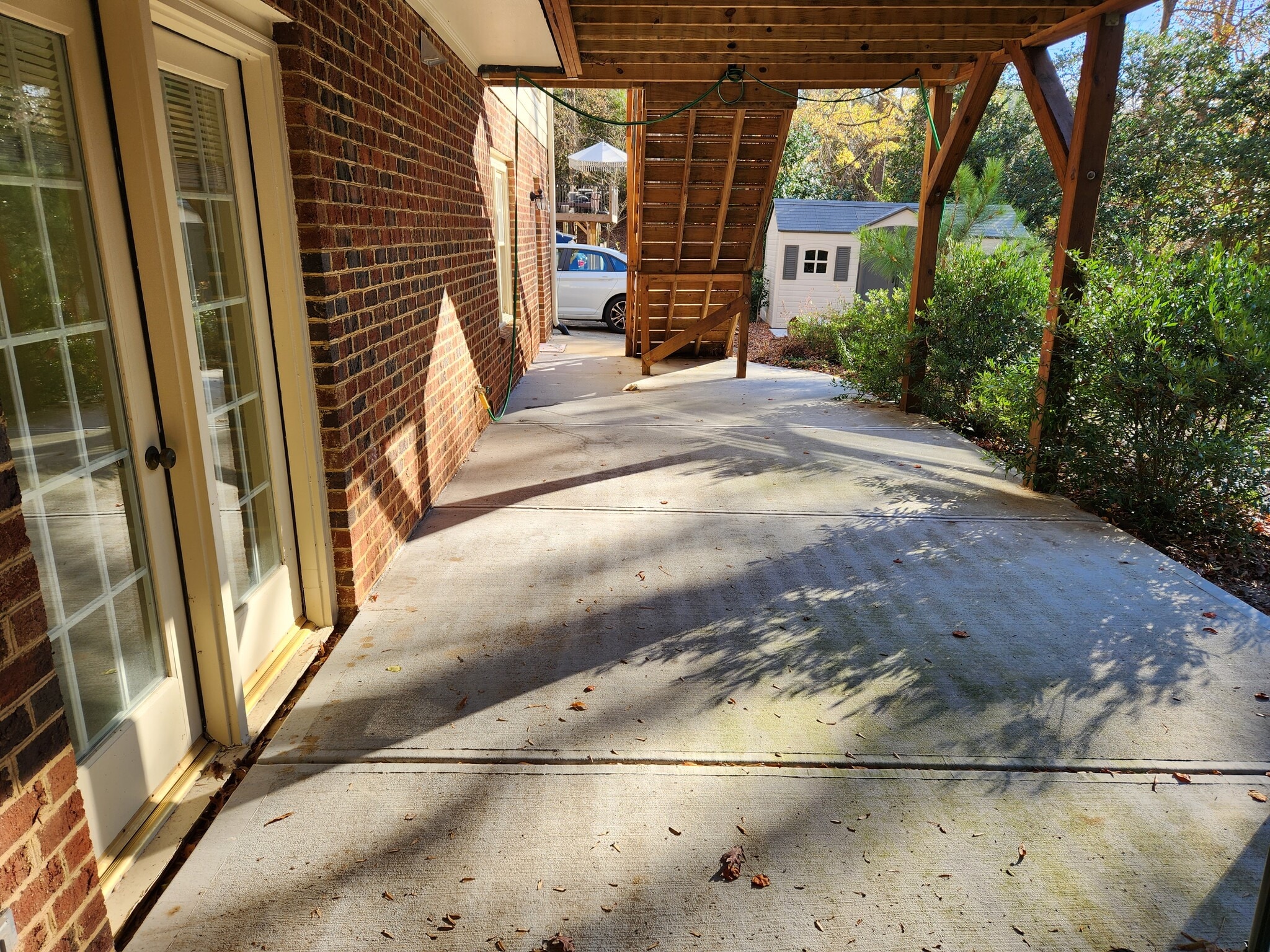 Building Photo - 103 Thornewood Dr