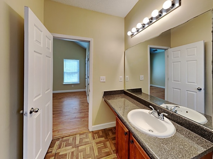 Building Photo - 360 Dressage Ct