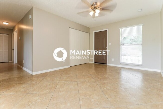 Building Photo - 4 Bedroom Pet-Friendly Home in Seminole, FL with Main Street Renewal
