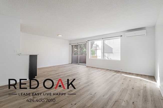 Building Photo - 2065 Rodney Dr