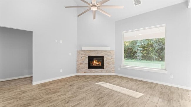 Building Photo - 17857 Salem Rd