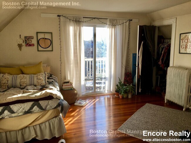 Building Photo - 91 Wallingford Rd