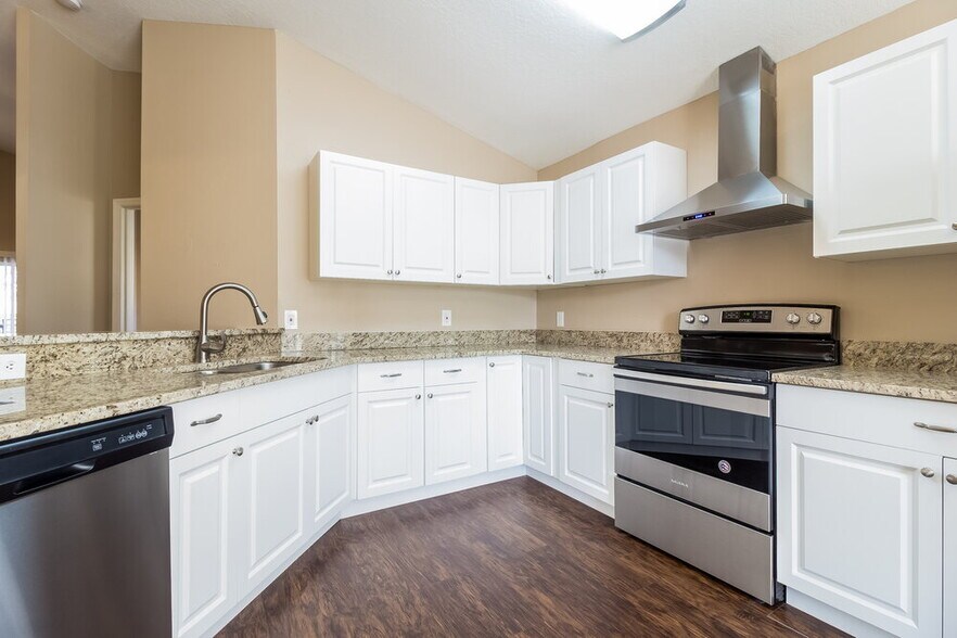 Building Photo - 3318 Cypress Point Cir