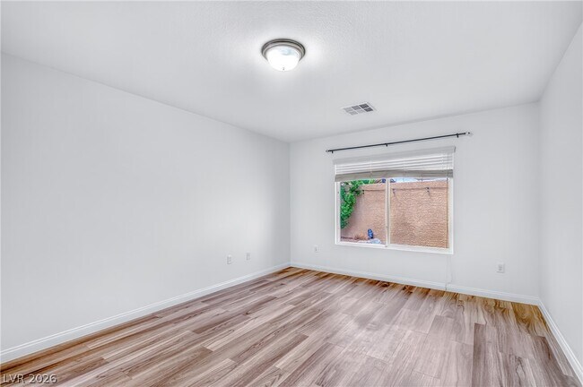 Building Photo - 5226 Tartan Hill Ave