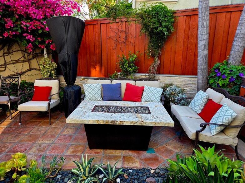 Fire pit - 59 Hawaii Dr