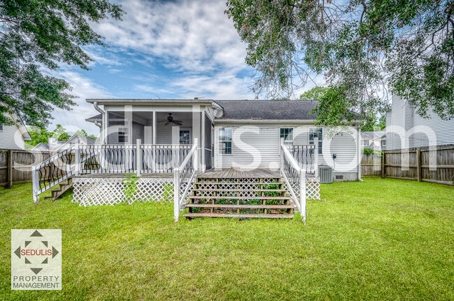 Building Photo - 6634 Bent Creek Dr