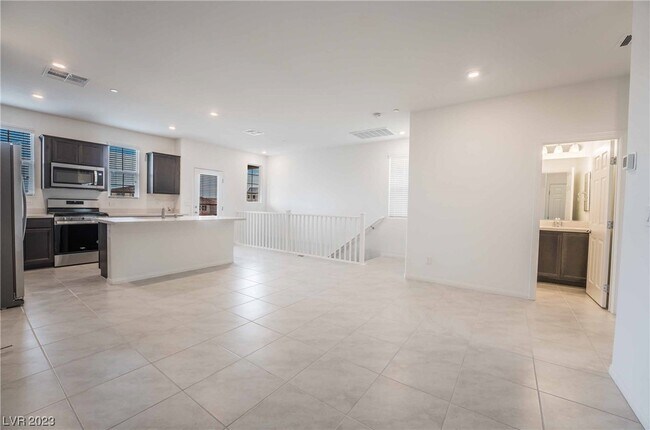 Building Photo - 623 Sedum Ave.