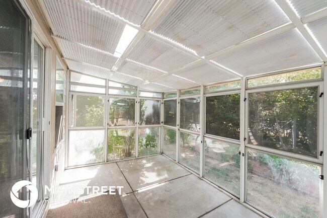 Building Photo - 11541 Kearney Way