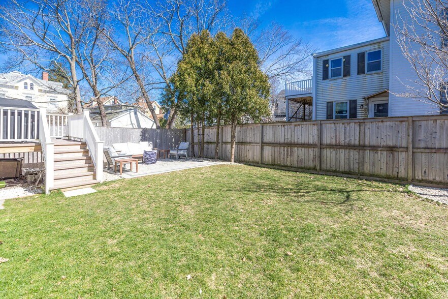 Building Photo - 21 Union St