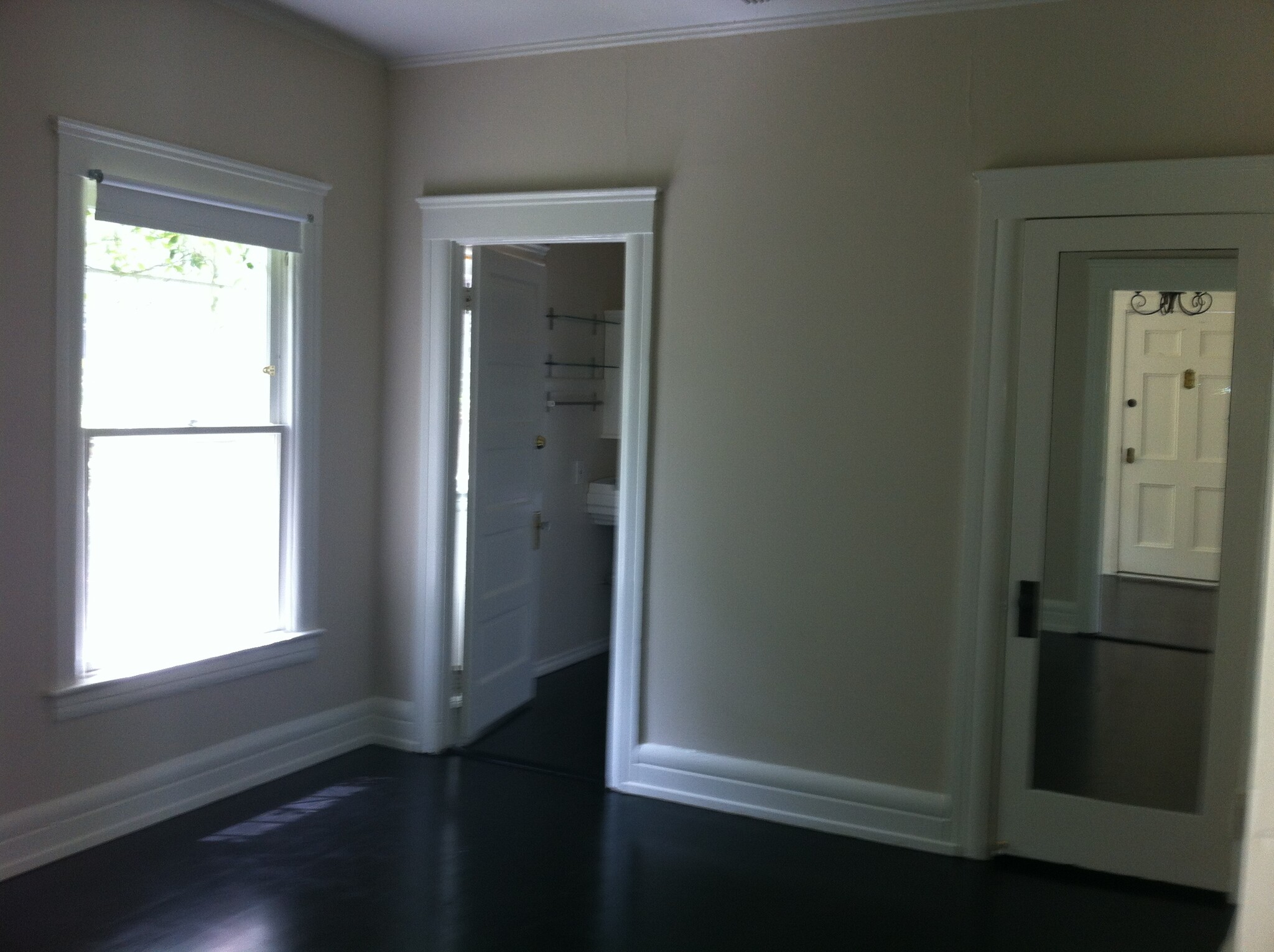 Building Photo - 427 Sunset Ave