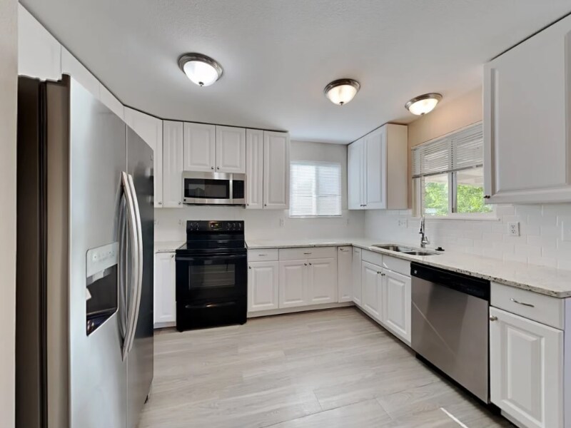 Building Photo - 4109 S Lewiston Cir
