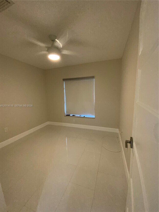 Building Photo - 30162 SW 159th Ave