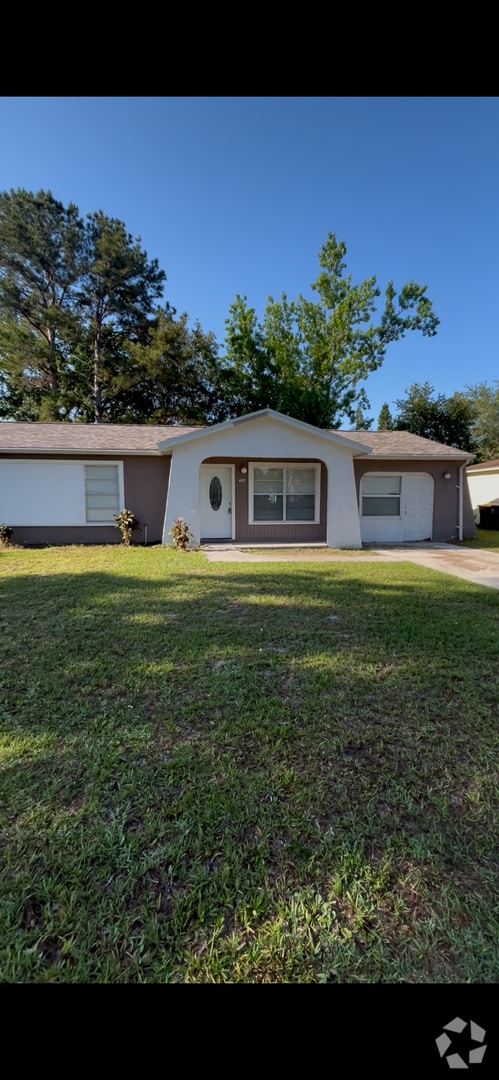 Building Photo - Beautiful 3 bedroom/ 2 bath in Poinciana. ...