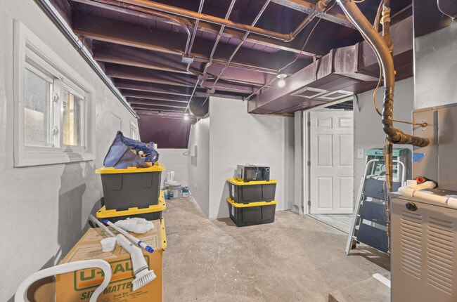 Building Photo - 4136 Park Ave