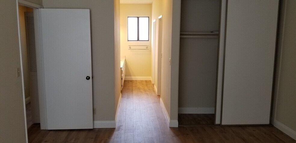 Building Photo - 4141 Via Marisol