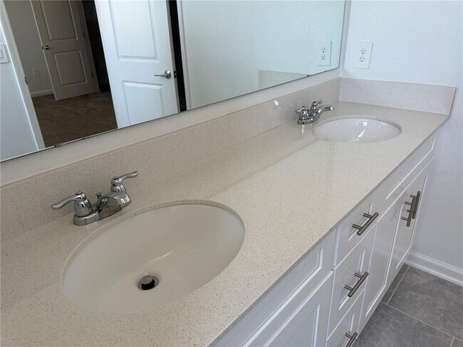 Building Photo - 7489 Stone Crk Trl