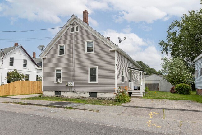 Primary Photo - 140 Sawyer St