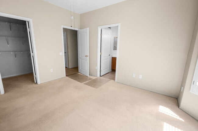 Building Photo - Sun City Grand Home