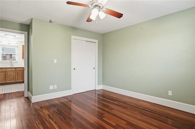 Building Photo - 70 Carroll Ave