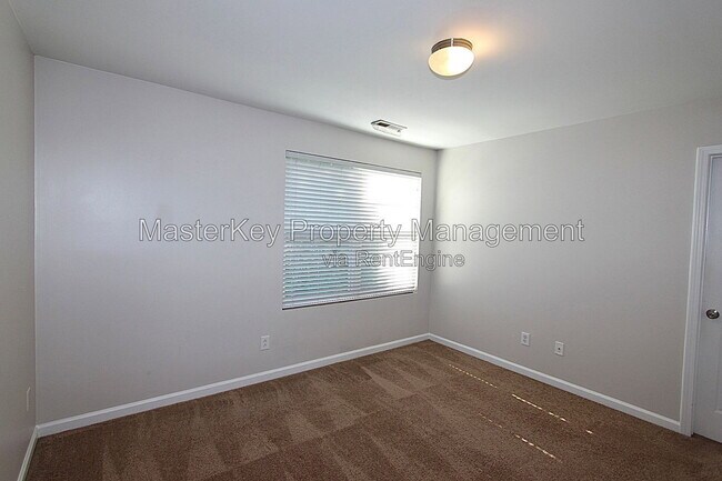 Building Photo - 508 Bayou Ct