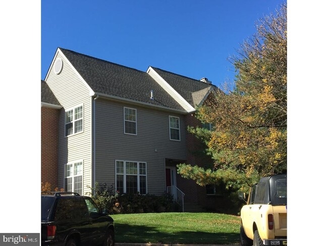 Building Photo - 150 Bishops Gate Ln