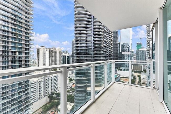 Building Photo - 1080 Brickell Ave