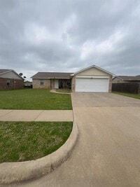 Building Photo - 213 Bobbie Ann Ct